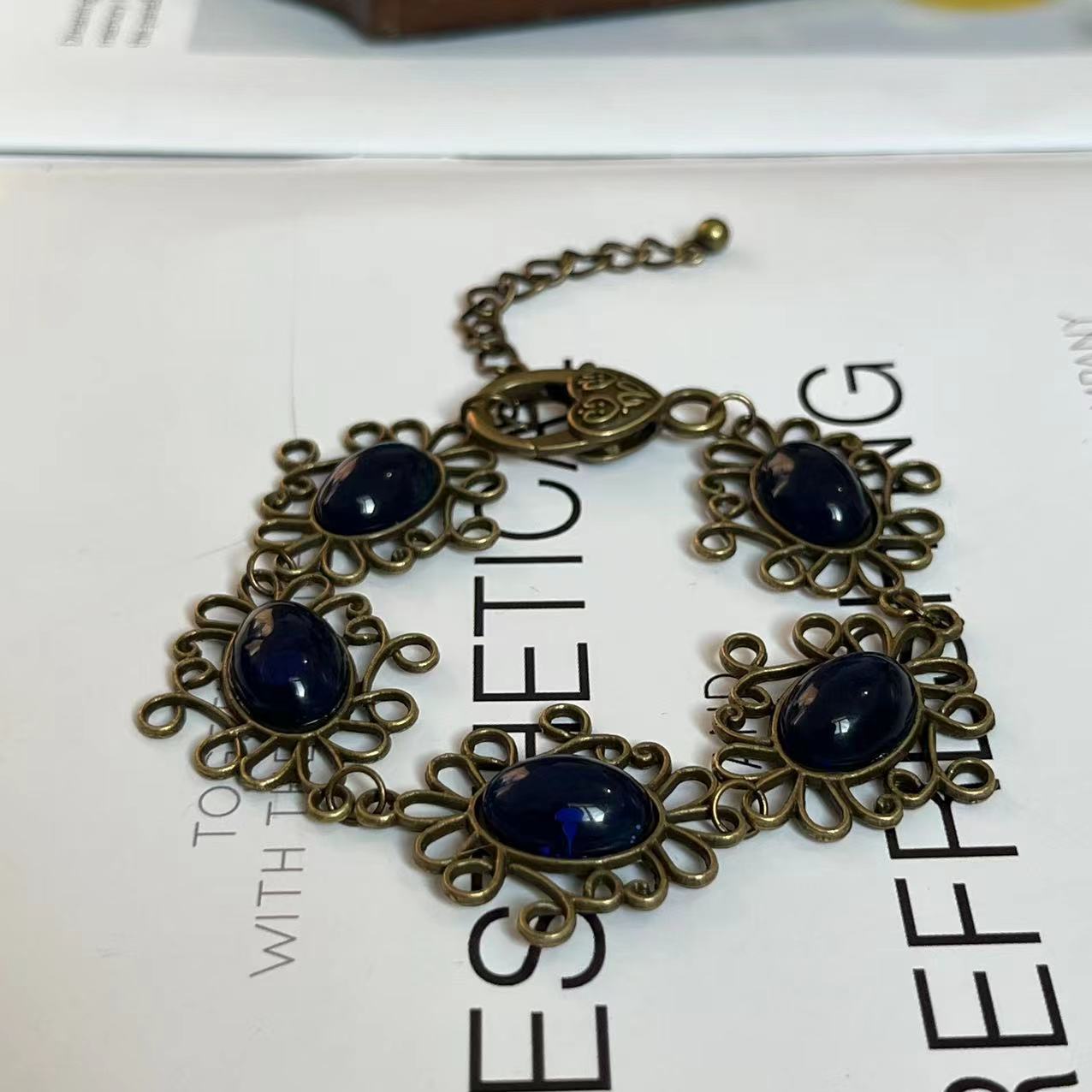 Historical Queen Anne Boleyn H - Women Accessories Earrings ulasan dan harga